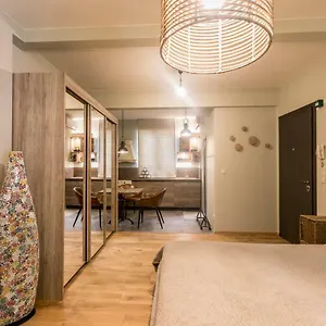 - Center Apartment